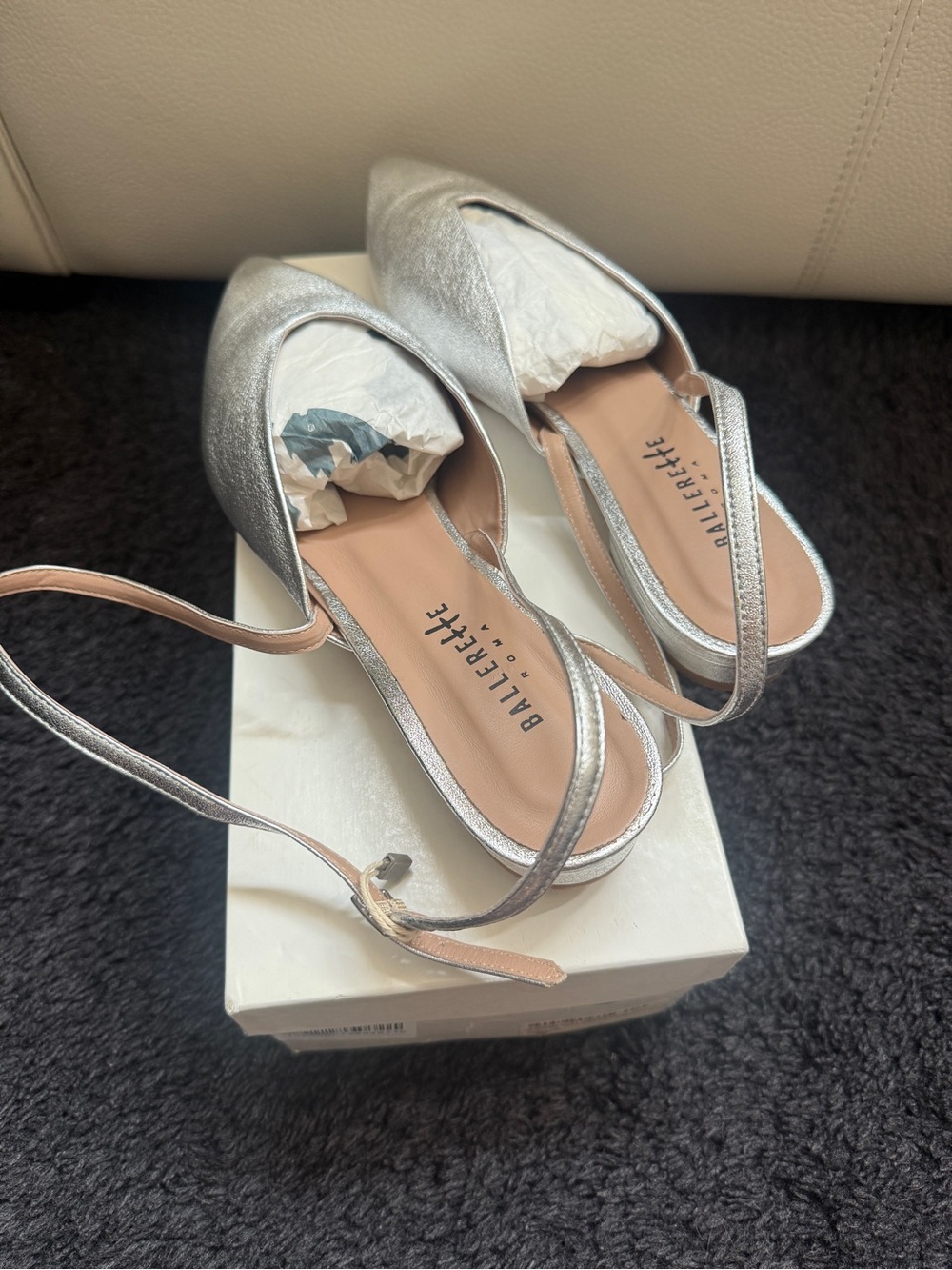 Ballerette Roma. Silver Pointed Toe Slingback Flats sz 41 Campitelli